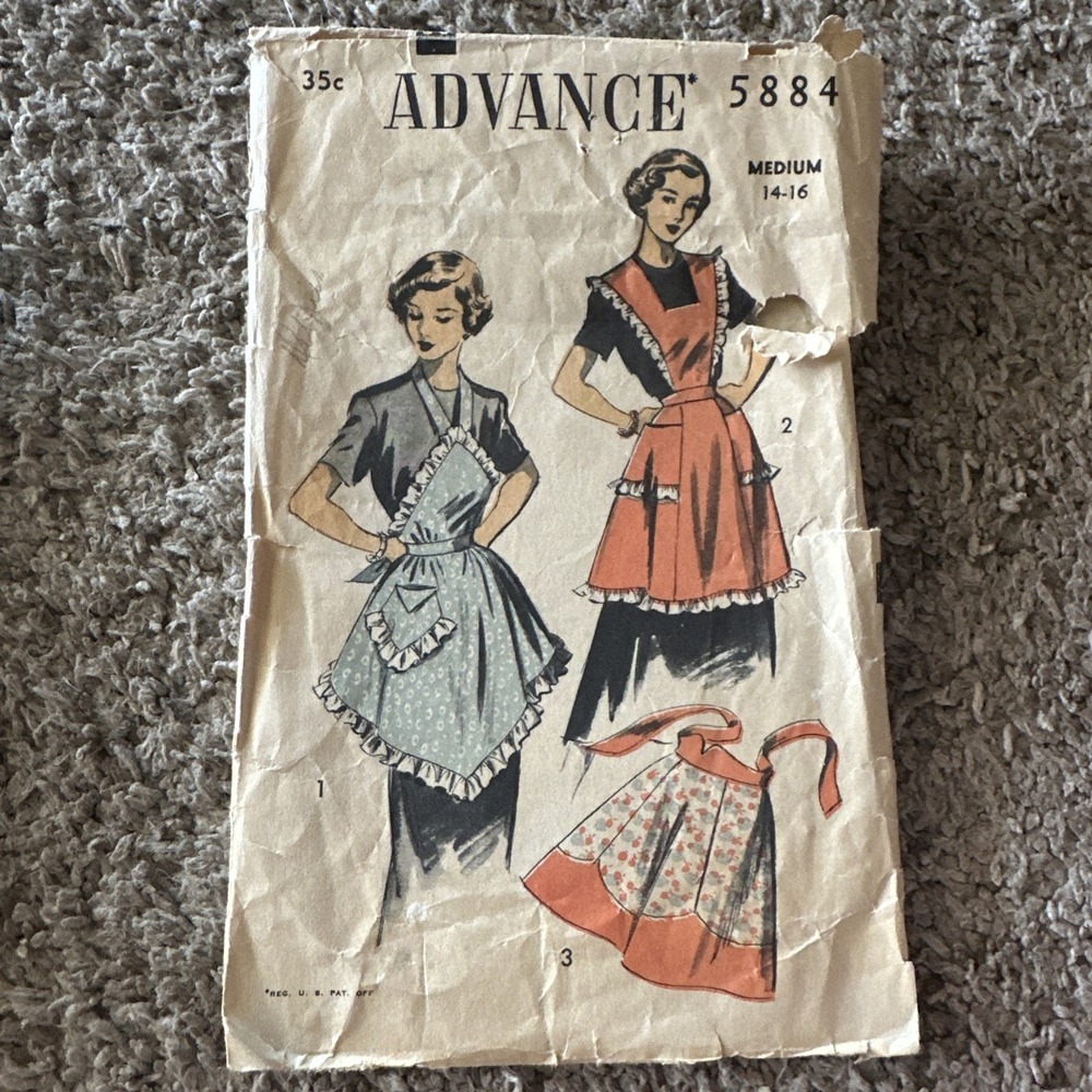 Vintage APRON Sewing Pattern Advance 5884 Cut Incomplete Decor READ‎ DESCRIPTION